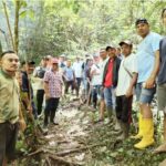 Paroki Kristus Raja Pagal Bersama Perumda Tirta Komodo Tanam Pohon di Puar Muwang Pagal