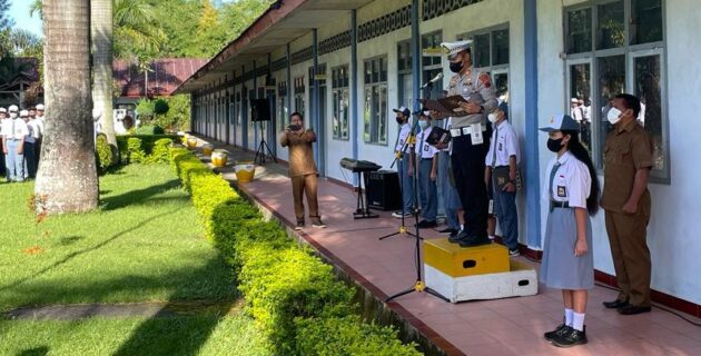 Tekan Pelanggaran Lalin, Polres Manggarai Gelar Police Goes to School