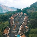 Kampung Bena , Desa Wisata  Budaya Di Bawah Kaki Gunung Dengan Arsitektur Unik Peninggalan  Para Nenek Moyang