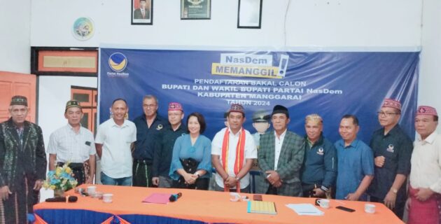 Pastikan Maju Kembali dalam Pilkada 2024 : Bupati Manggarai Herybertus Nabit Mendaftar Diri Sebagai Calon Bupati ke Partai Nasdem