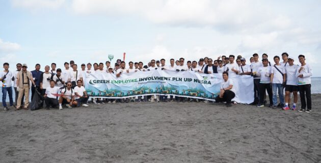 PLN UIP Nusra Rayakan Hari Lingkungan Hidup dengan Aksi Bersih Pantai Loang Baloq